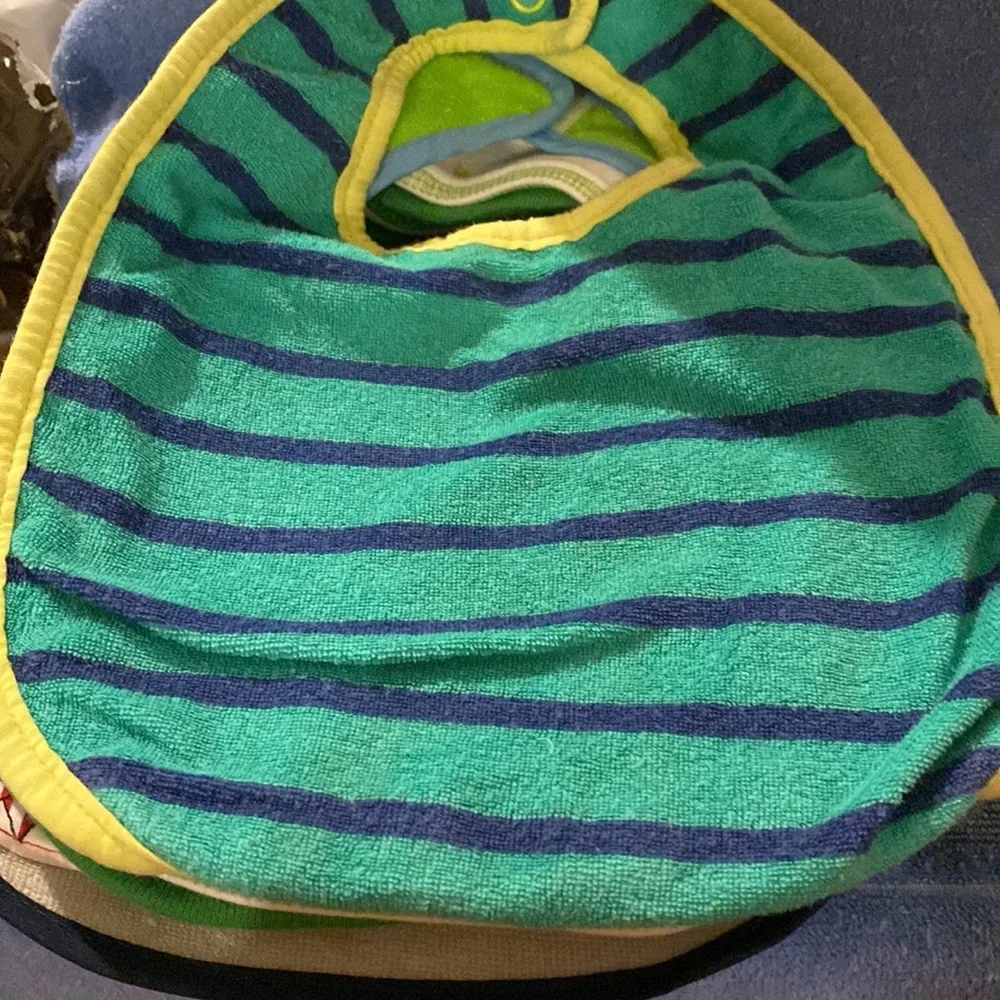 6 Baby Bibs